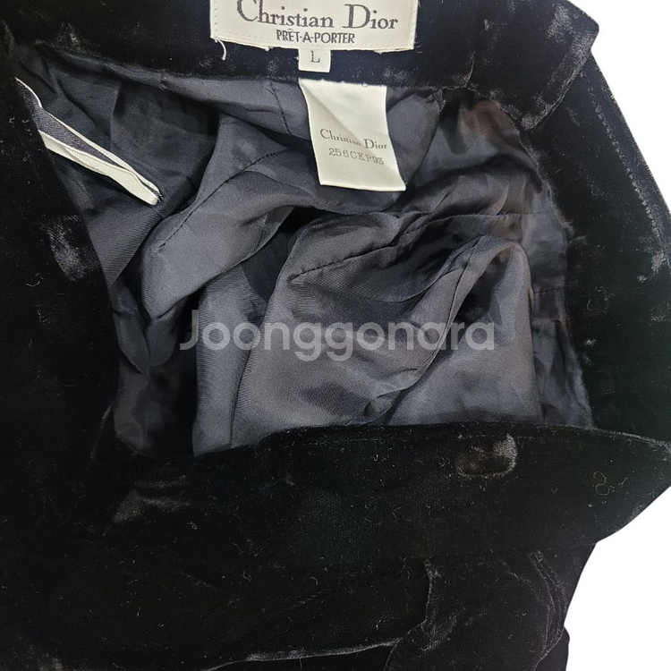 출고가 200만원대 크리스챤디올 프레타포르 스커트--4