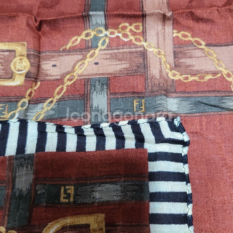 펜디 정품 코튼 소재 매우 깔끔한 손수건--2