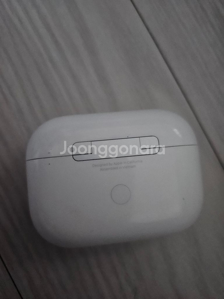 에어팟프로1세대 본체 + 유닛판매합니다--1