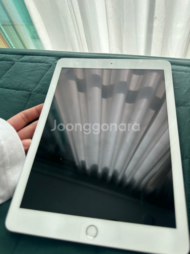 아이패드 6세대 (128기가), 애플펜슬 1세대--2