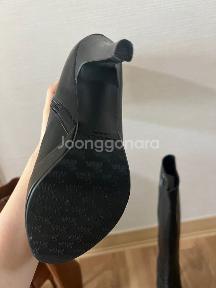 세라 롱 가죽부츠 블랙 브라운--2