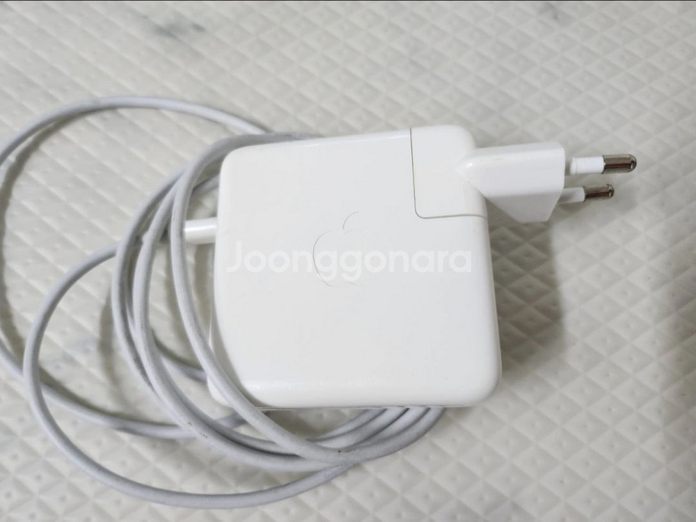 2020 맥북 프로13인치 m1 256gb 실버--2