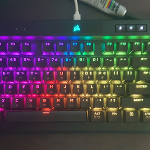 커세어 K70 RGB TKL 챔피언 저소음 적축 키보드