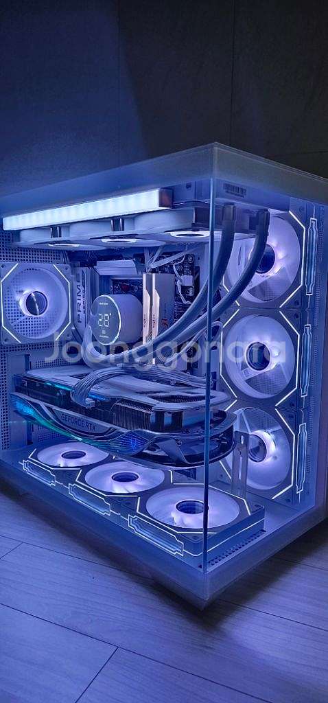 라이젠7 7800X3D RTX4080S 감성본체--1