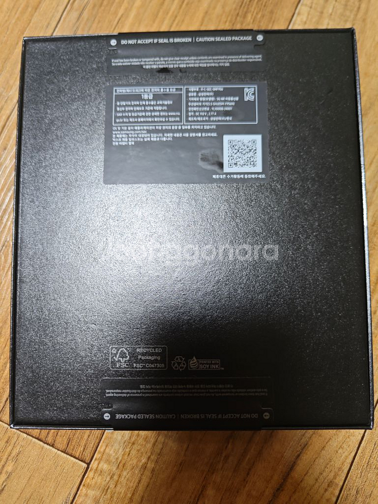 갤럭시 폴드 6 네이비 256 자급제 미개봉--1