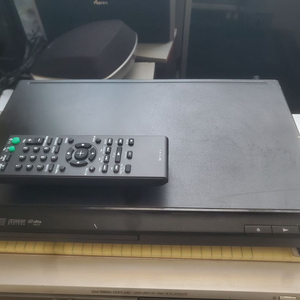 SONY 컴팩트 CD/DVD 플레이어 DVP-SR200