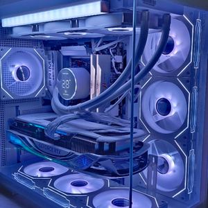 7800X3D RTX4080S 슈퍼컴팝니다