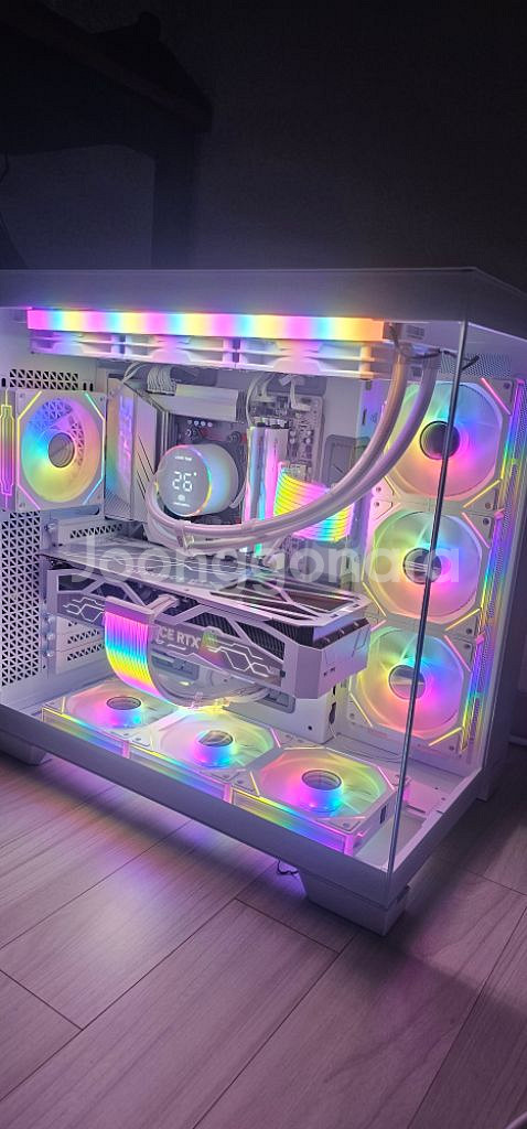 라이젠9 7950X3D RTX4080S 화이트감성PC--0