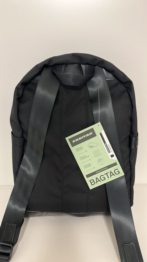 프라이탁 올블랙 말콤 백팩 이미지