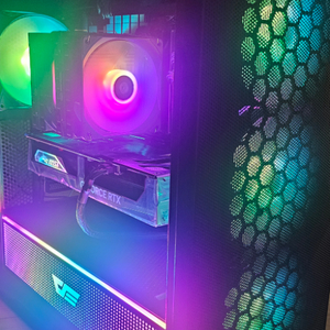 7800x3d RTX4090 본체 팝니다