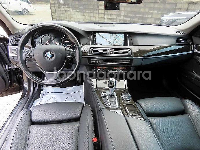 @16년식 5시리즈(6세대) 520d xDrive 럭--8