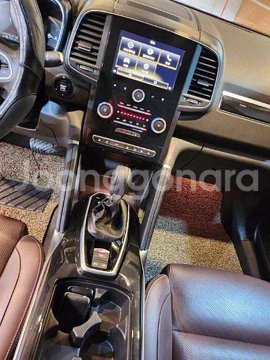 @17년식 QM6 2.0 dCi 4WD RE 시그니처--9