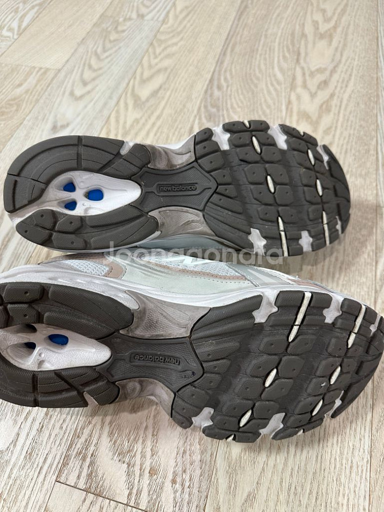 뉴발란스 530 마스 MR530KOB 260사이즈 팝니--5