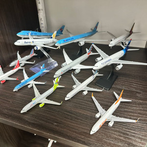 항공기 다이캐스트 개별 판매 (1:400)
