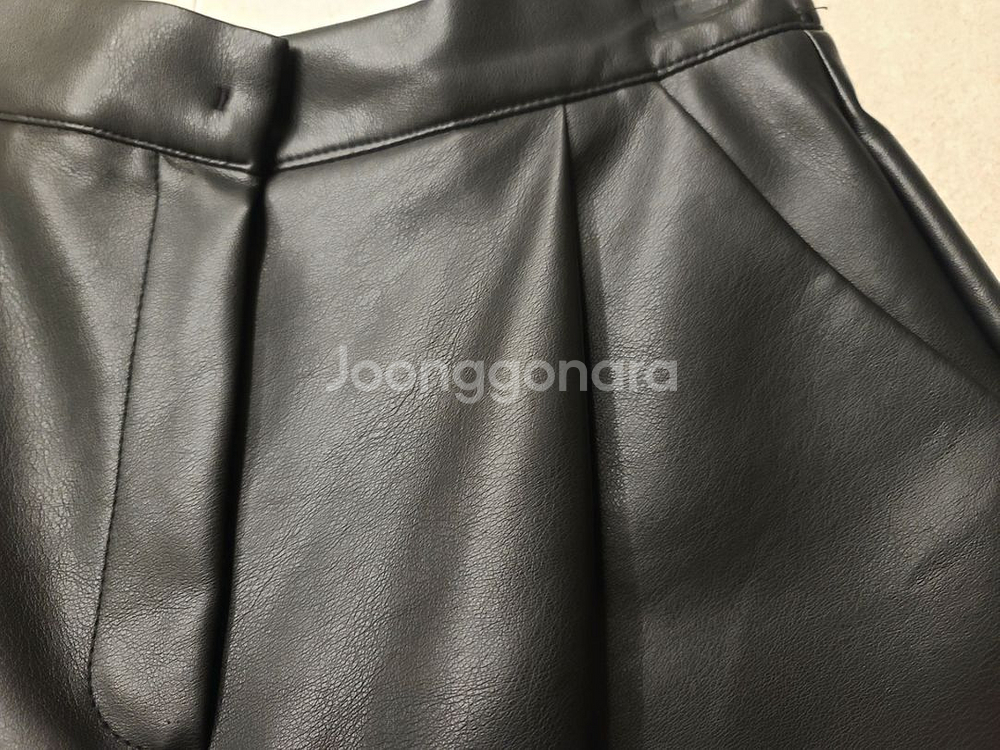 버뮤다 레더 팬츠 / 가죽 반바지--1