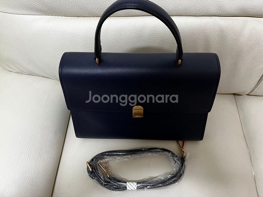 빈폴 블링사첼백 가방(라지) 새거--4