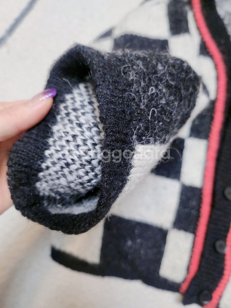 유명인스타 베베베베 포근체크가디건--5