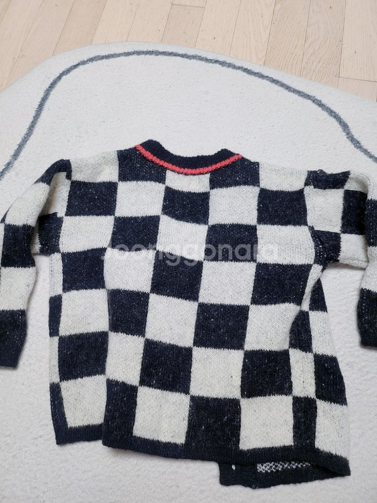 유명인스타 베베베베 포근체크가디건--7