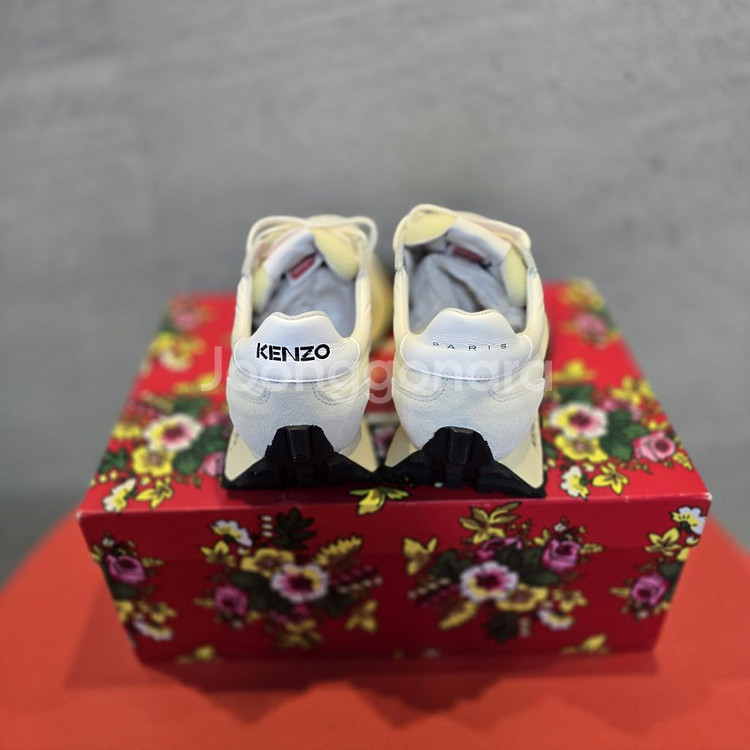 KENZO SMILE RUN. 스니커즈 리테일 92만!--4