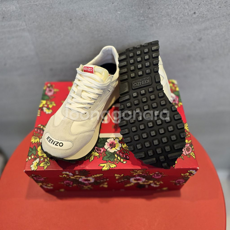 KENZO SMILE RUN. 스니커즈 리테일 92만!--5