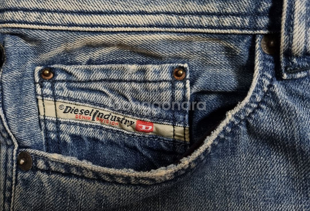 [DIESEL] 디젤 Viker 데님팬츠 레귤러핏 33--3