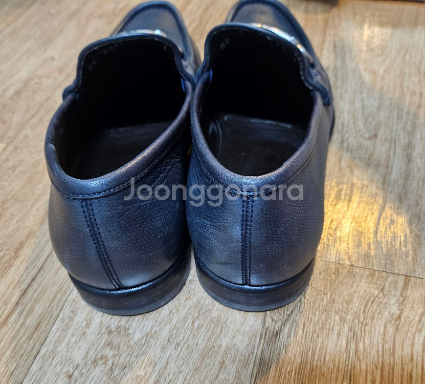 페라가모 정품 클래식 로퍼--2