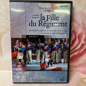 La Fille Du Regiment,DVD