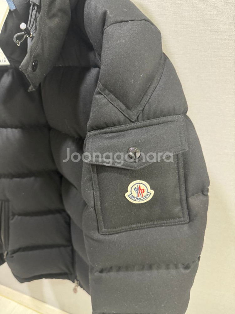 몽클레어 몽제네브르 블랙 패딩--1