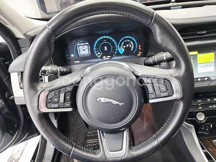@18년식 XF(2세대) 2.0 20d AWD 포트폴--8