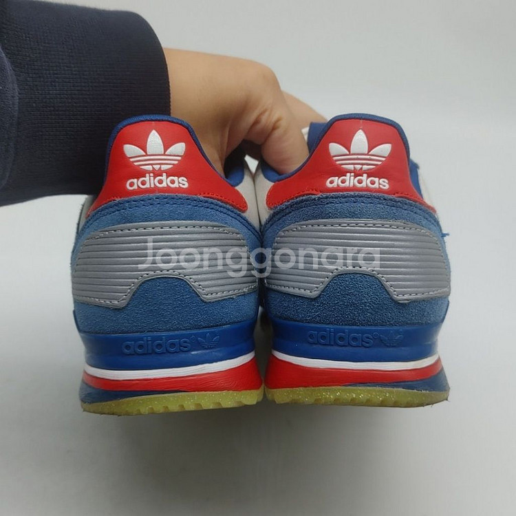 아디다스 ZX700 여성운동화225--3