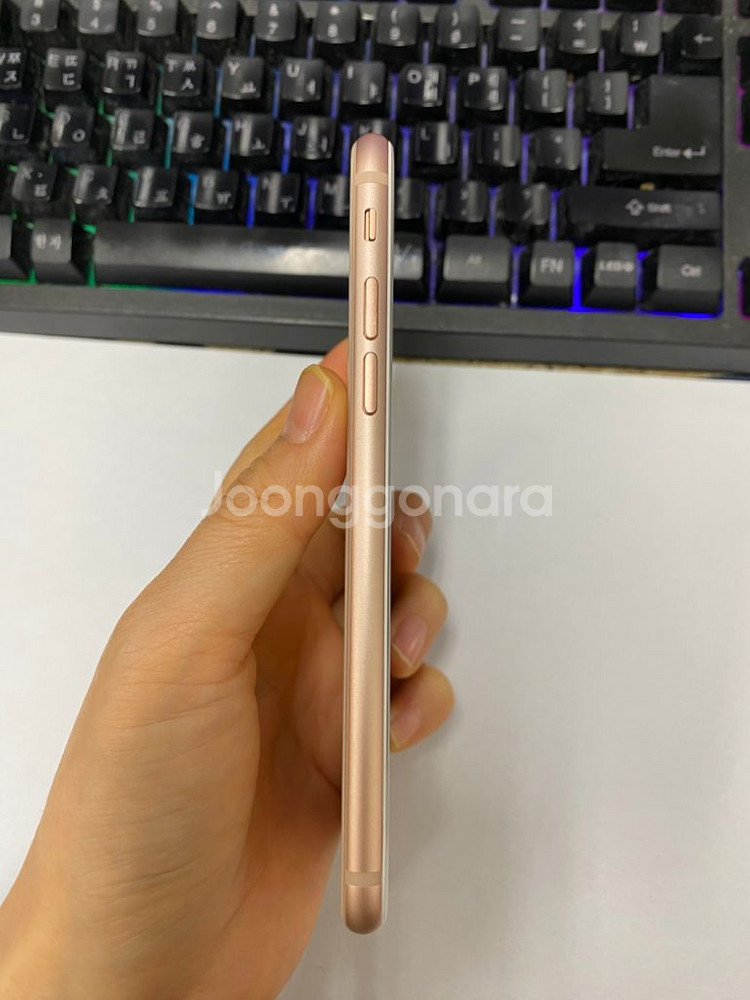 아이폰8 로즈골드 SSS급 64GB 배터리100%--4