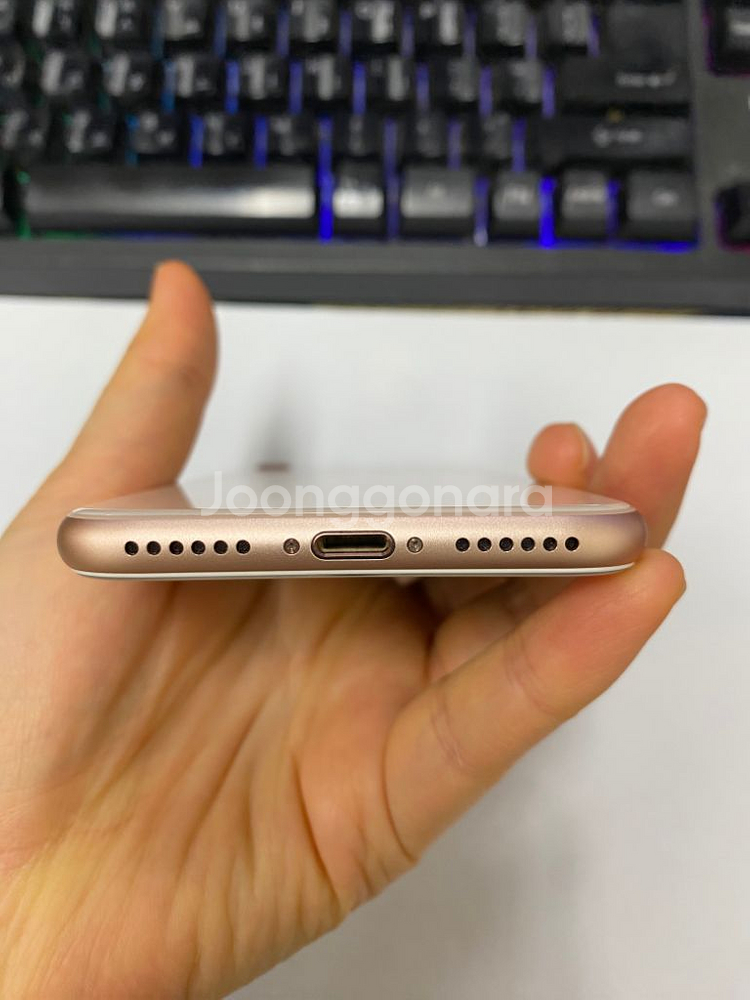 아이폰8 로즈골드 SSS급 64GB 배터리100%--6