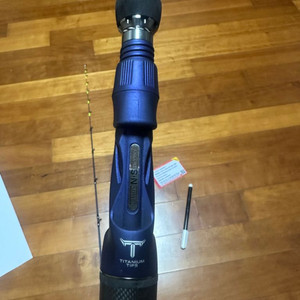 쭈꾸미갑오징어낚시대 ns커틀피쉬 보론 145ml팝니다