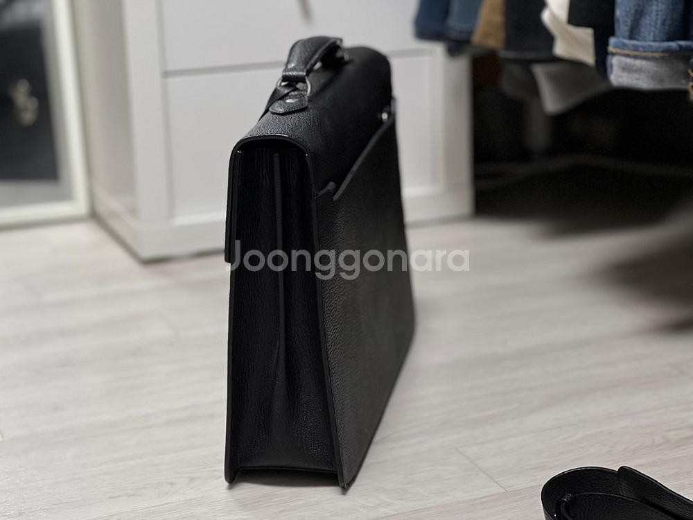 에스쿠에로 브리프케이스 C2 블랙 팝니다--1