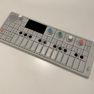 Teenage enginering OP-1