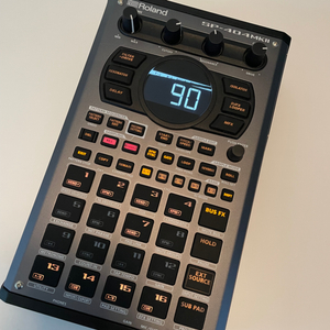 Roland SP404 mk2