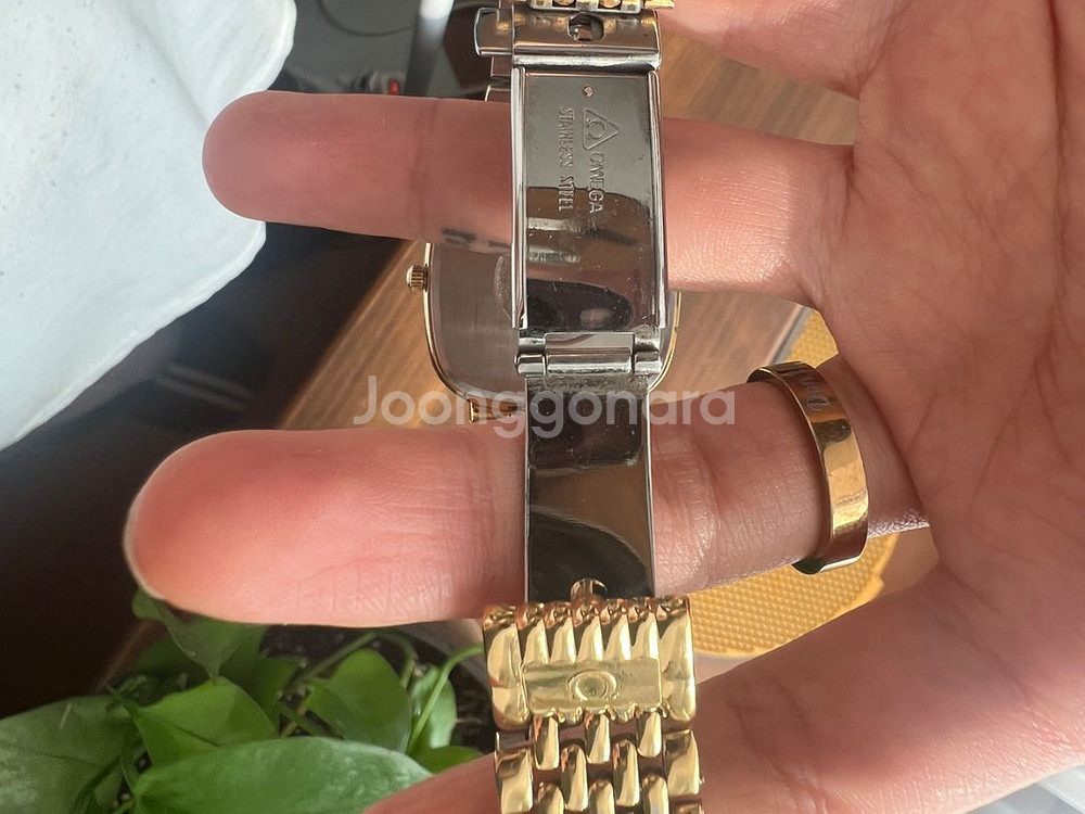 오메가 드빌 금장 쿼츠 도금 폴리싱 완료 양각 투톤--3