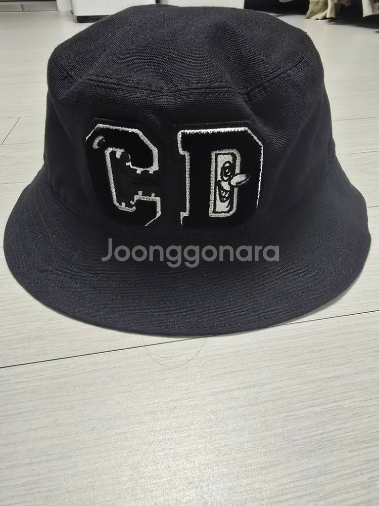 디올 케니샤프 콜라보 버킷햇--1