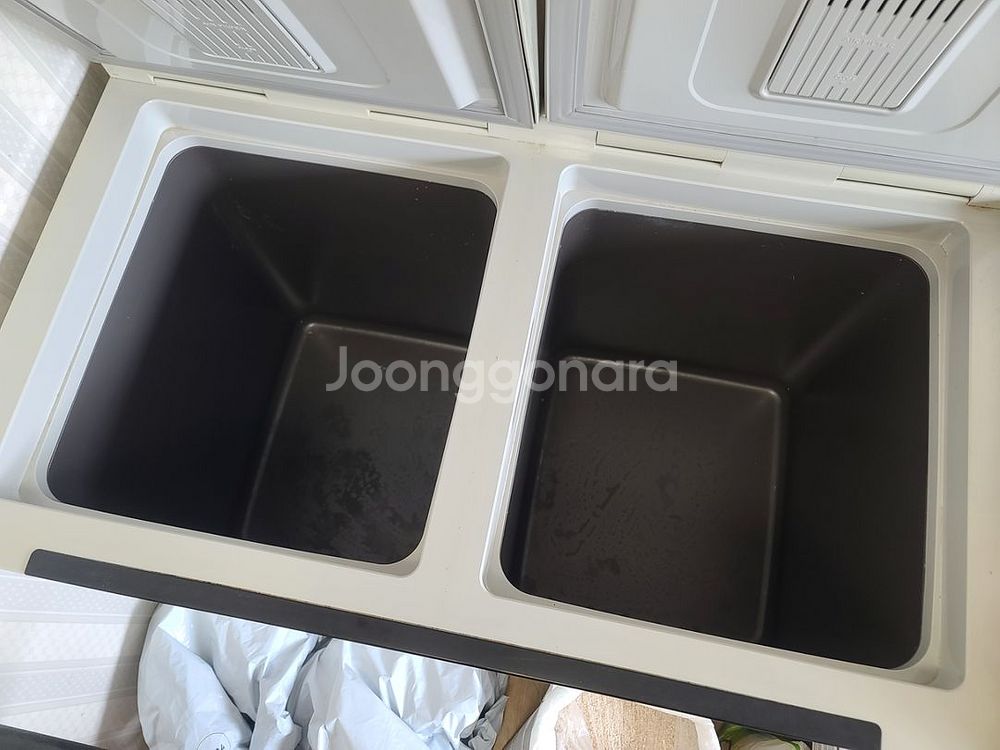(직거래) 딤채 221L 김치냉장고--1
