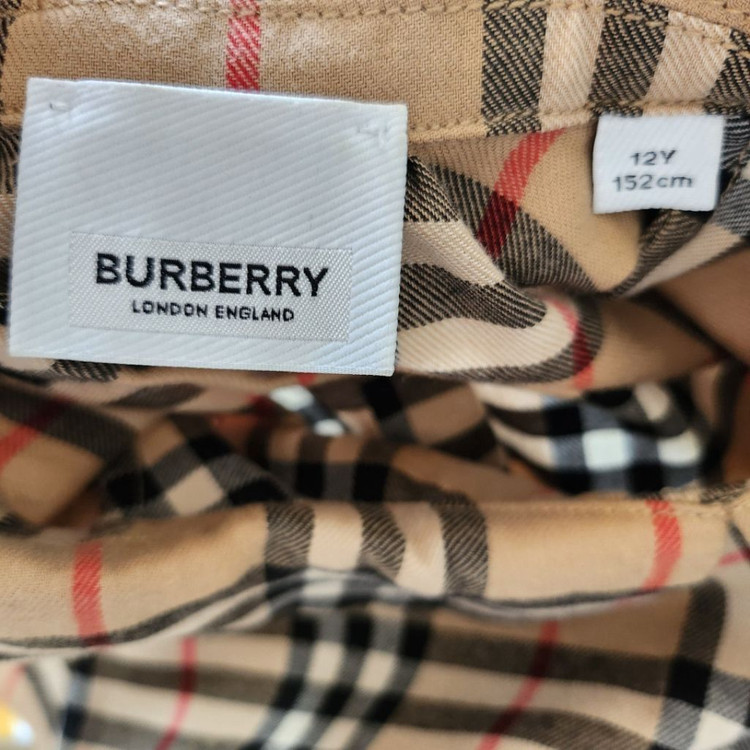 150호 (12y) 버버리칠드런 신형 뉴라벨--8