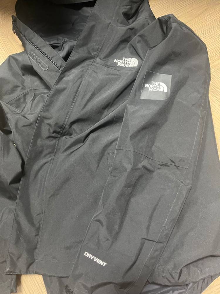 노스페이스 바람막이 150사이즈--1