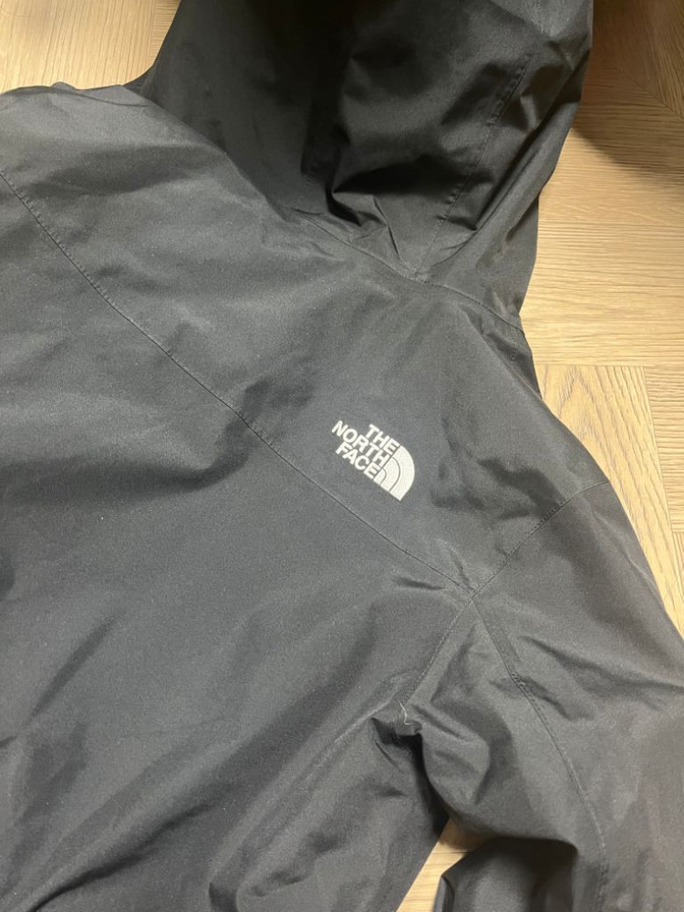 노스페이스 바람막이 150사이즈--2