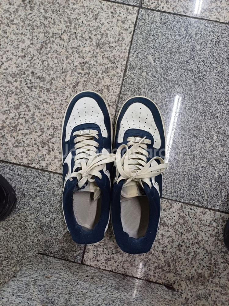 나이키에어포스1 07 LV8 미드나잇 네이비--2