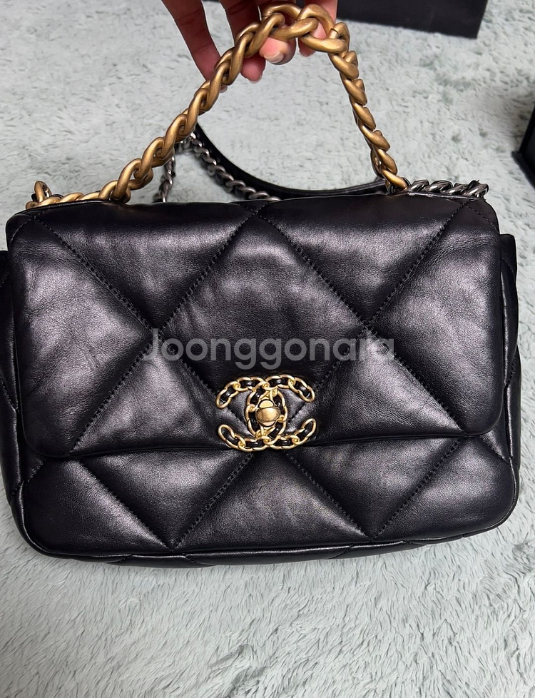 정품)샤넬 19 핸드백 CHANEL 풀박스--4
