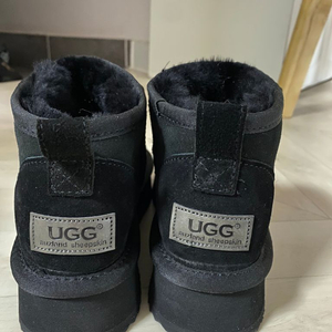 어그 UGG 울트라미니 플랫폼 블랙 35