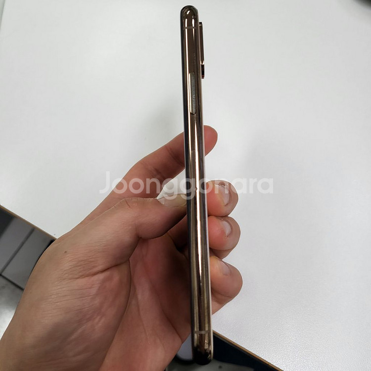 아이폰XS 골드 256GB 팝니다--4