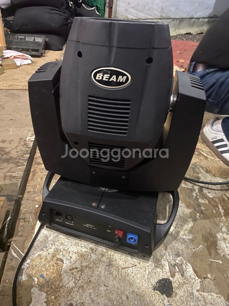 빔230 무대조명 판매합니다 2대 30만원--1