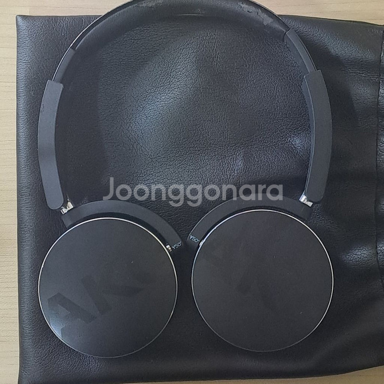 사용감 있는 AKG Y50BT 2.2만에 팝니다--1