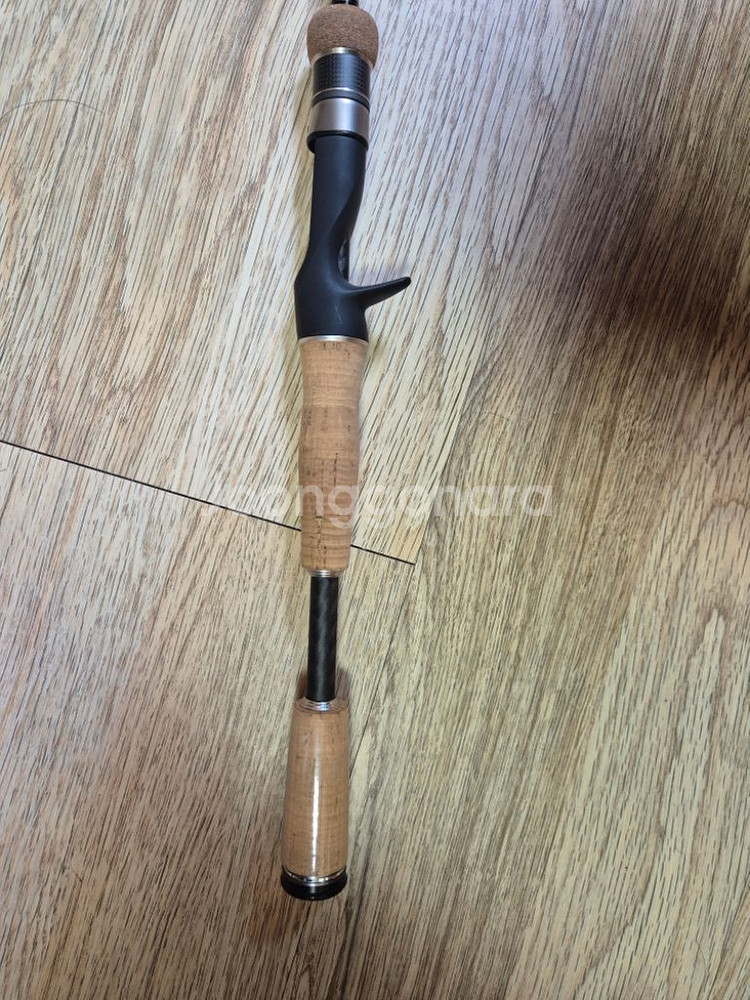 (배스 낚시대) 빅소드62m 팝니다(원피스)--1