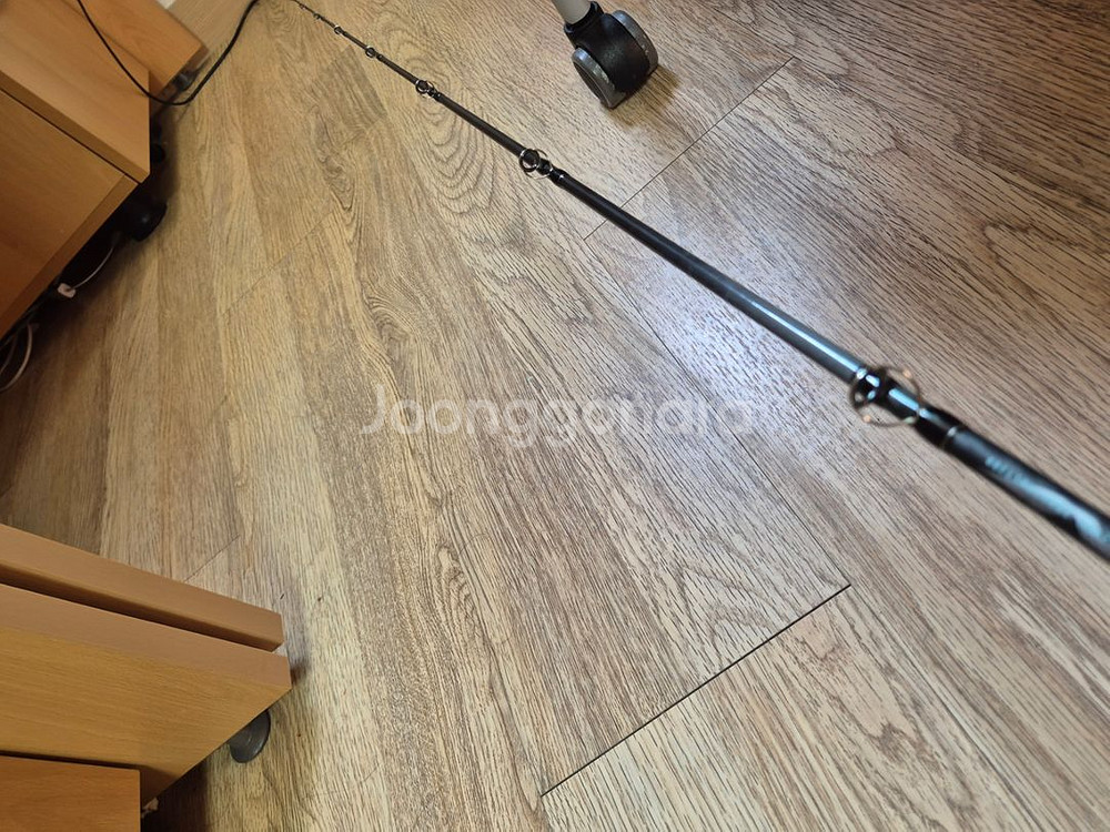 (배스 낚시대) 빅소드62m 팝니다(원피스)--2